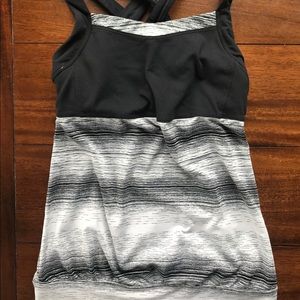 Athleta Miles Sport Tank top w/built-in bra XS